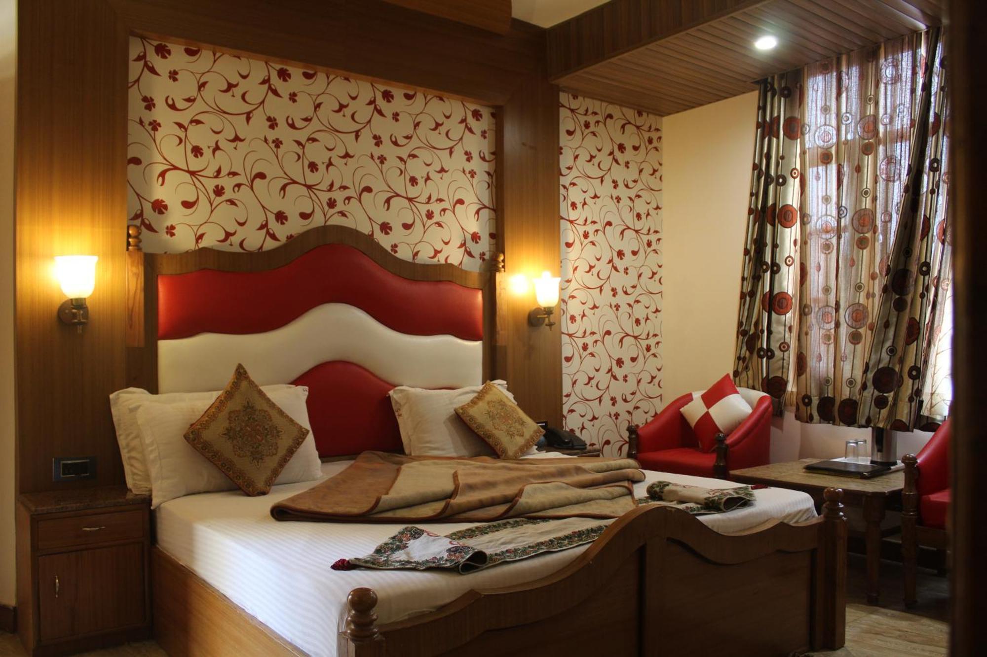 Sagrika Resort Далхаузи Экстерьер фото