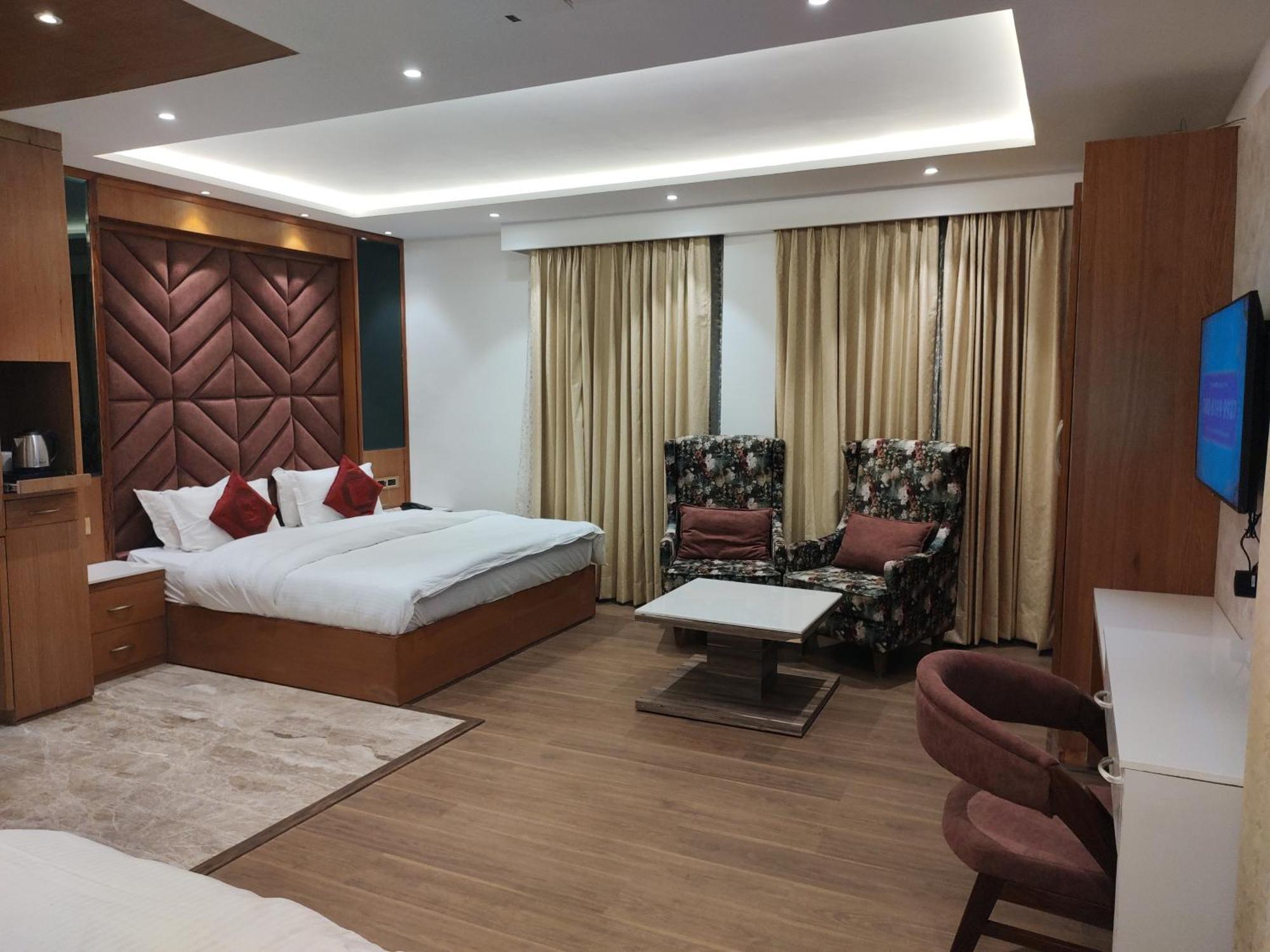Sagrika Resort Далхаузи Экстерьер фото