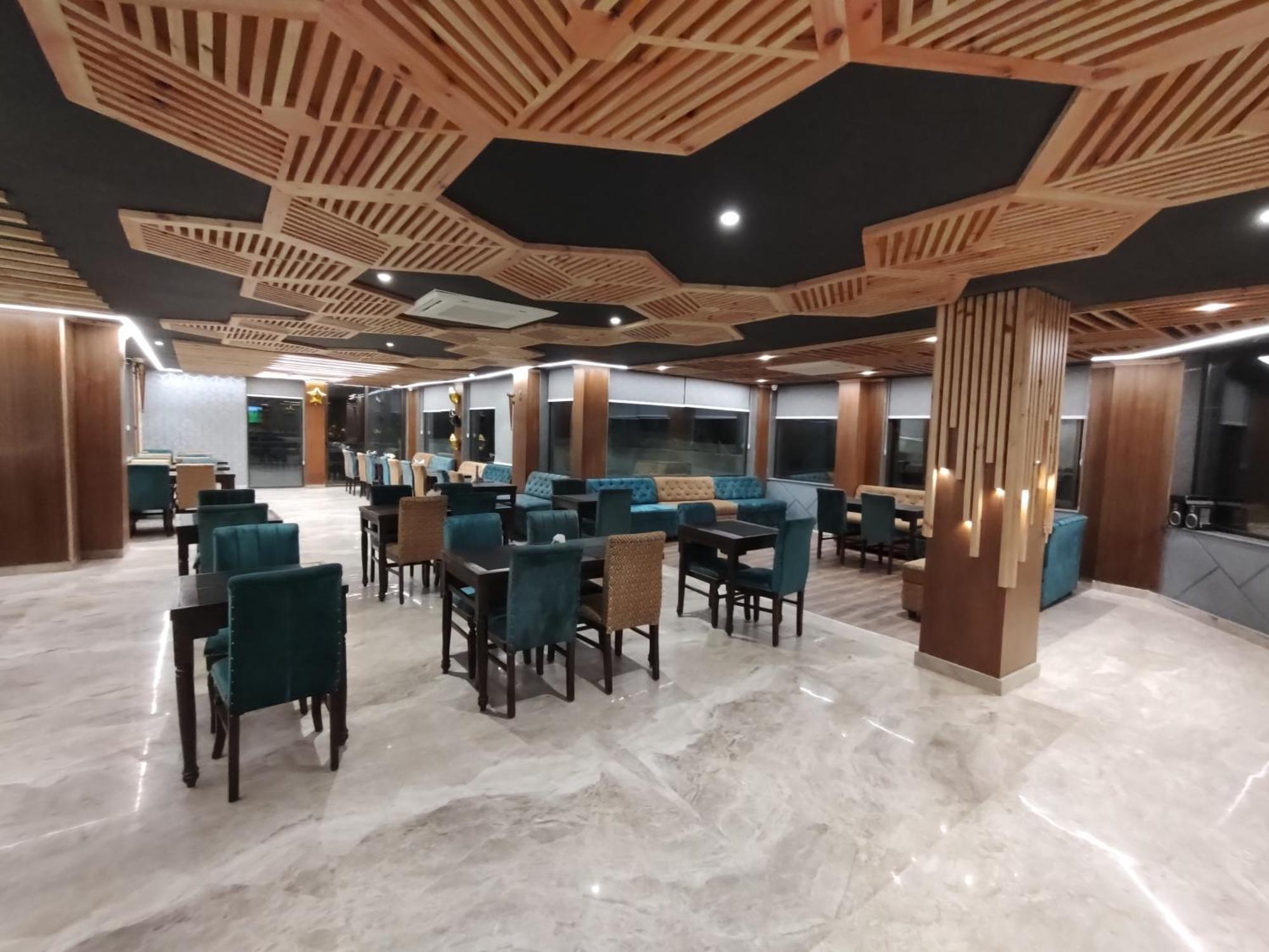 Sagrika Resort Далхаузи Экстерьер фото